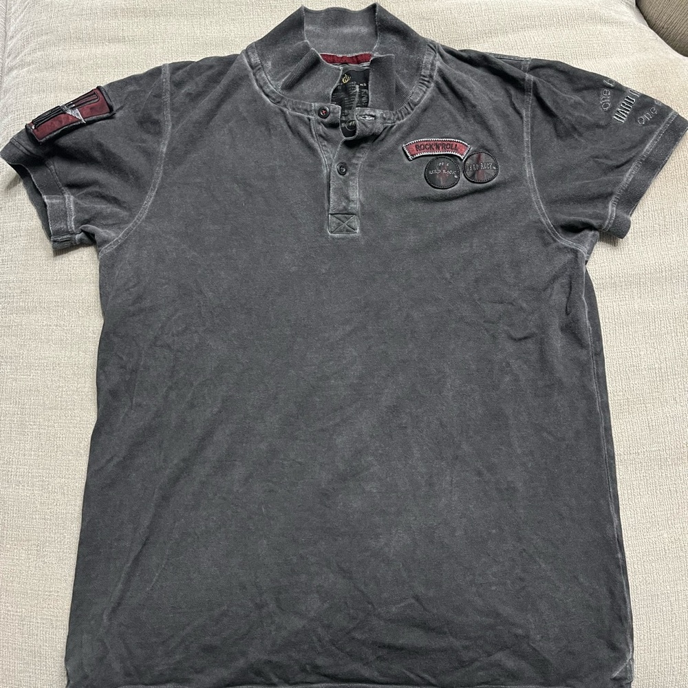 Hard Rock Cafe Polo Shirt Sz Medium Vintage Embroidered Logo + Patch Red/Black